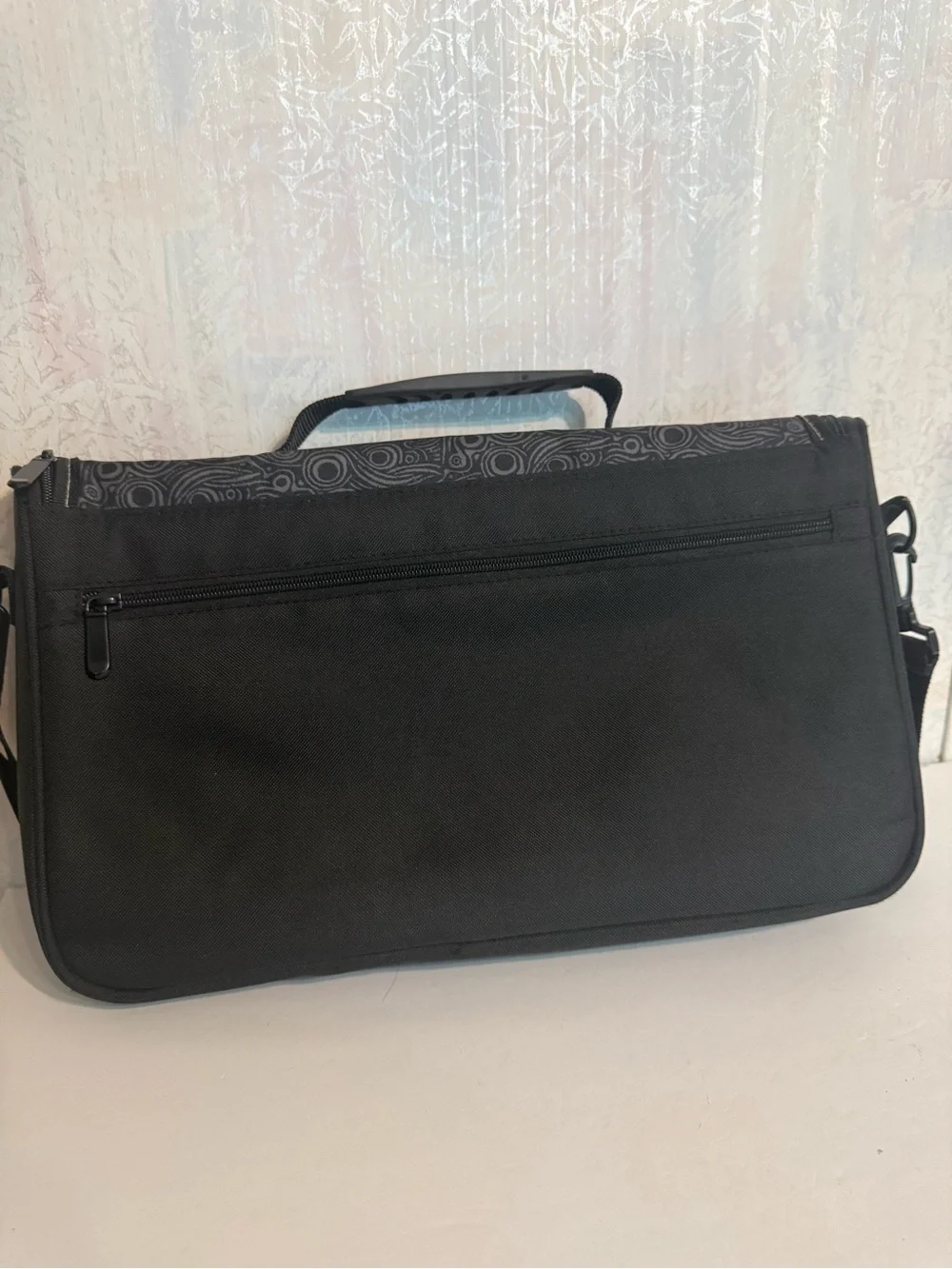 Power A, Everywhere Messenger Bag, Legend Of Zelda, Breath Of The Wild, Like New